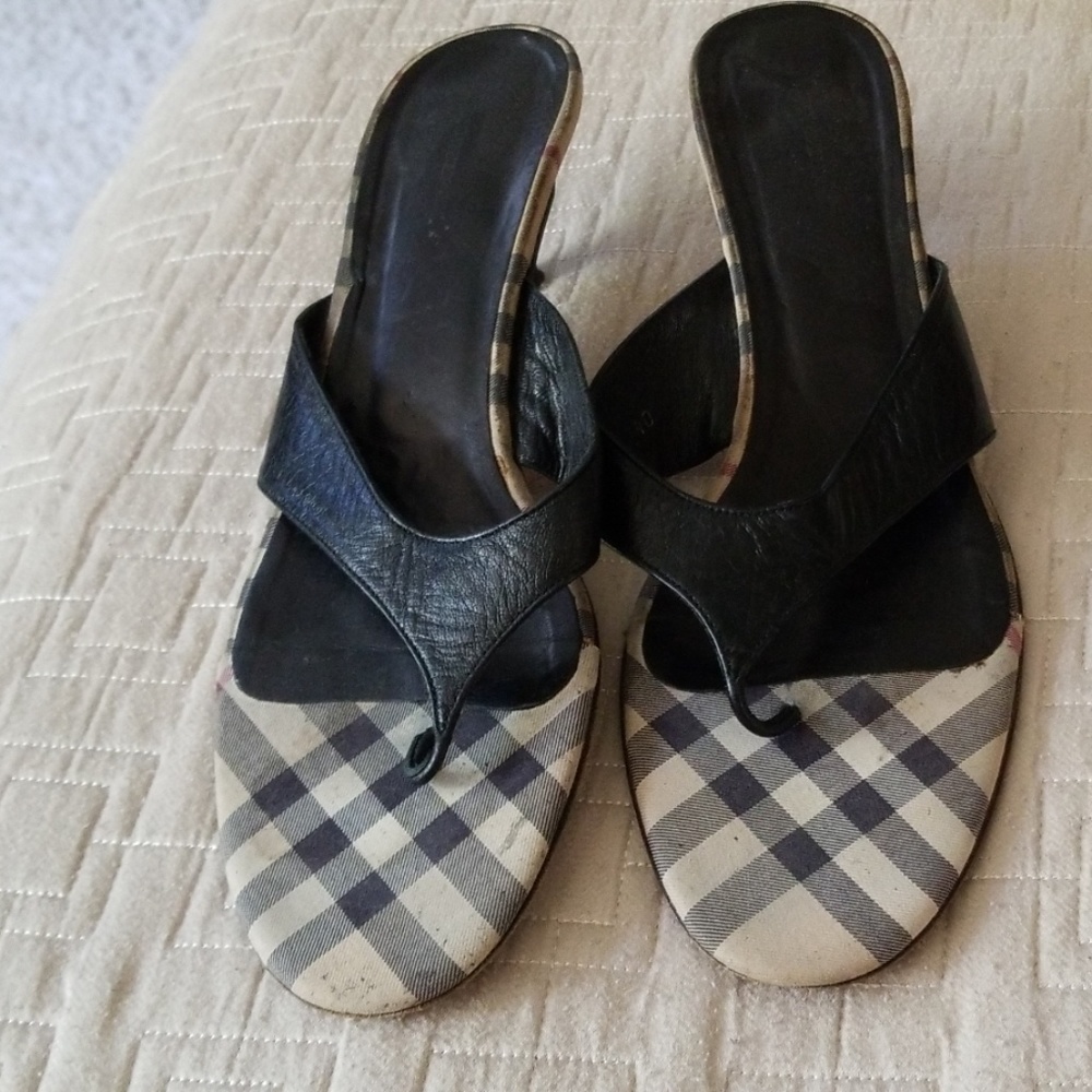 Lady's Burberry Shoes
